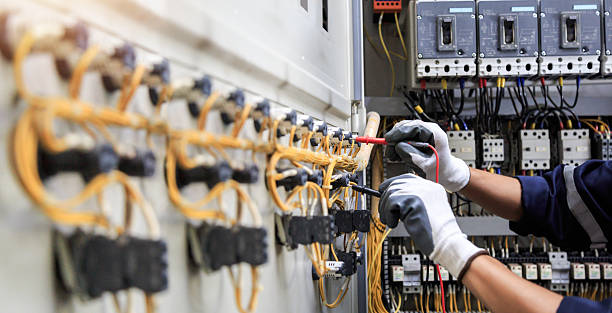 Professional Electrician technician working in Lamar, TX